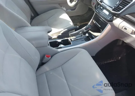 2017 Honda Accord Ex z USA, uszkodzony, nr VIN 1HGCR2F70HA104031